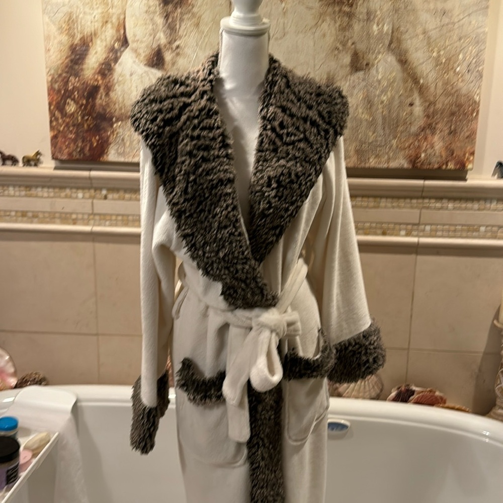 Pottery Barn Robe